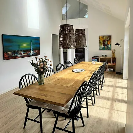 Dom wakacyjny With Courtyard In Lille