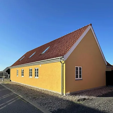 With Courtyard In Lille